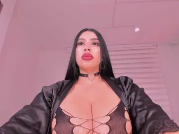 Bongacams Sex Cam of LeahLombardi