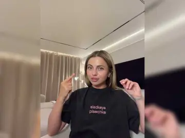 Bongacams Nude Webcam of Nataliecroys