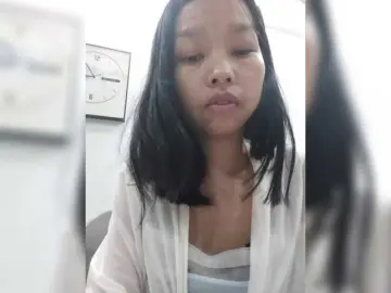 Bongacams Nude Webcam of Selinababy99