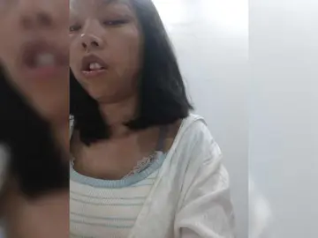 Bongacams Free Porn Cam of Selinababy99