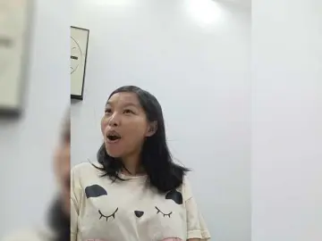 Bongacams Watch Live Sex Cams of Selinababy99
