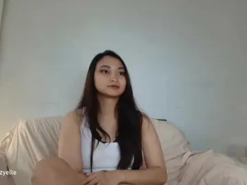 Bongacams Free Porn Cam of RozyBlack