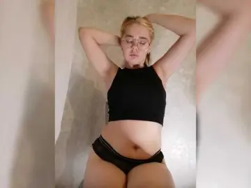 Bongacams Live Sex Cam of kroshka-meow