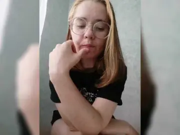 Bongacams Watch Live Sex Cams of kroshka-meow