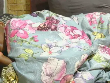 Bongacams Sex Cam of AngelBlackChoco