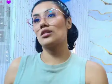 Bongacams Free Live Porn of PEACHY-TAY