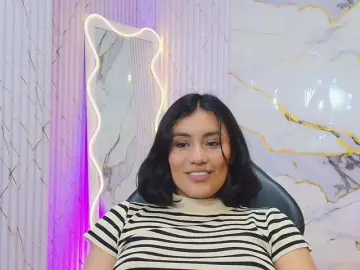 Bongacams Live Sex Cam of PEACHY-TAY