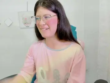 Bongacams Watch Live Sex Cams of ZooeyBelair
