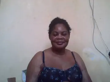 Bongacams Best live sex cam show of Sexydove8