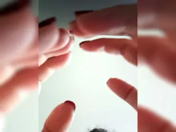 Bongacams Live Sex Cam of Queen-Yess