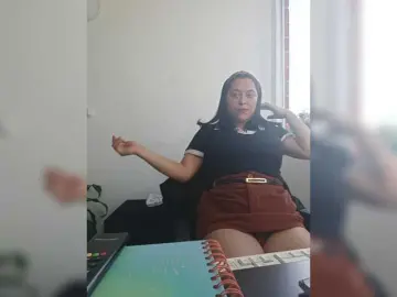 Bongacams Free Porn Cam of Queen-Yess