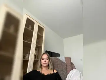 Bongacams Watch Live Sex Cams of sura97