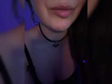 Bongacams Adult Webcam of FeeBee