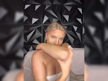 Bongacams Best live sex cam show of LYLAtop