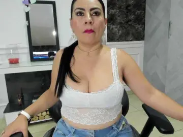 Bongacams Free Porn Cam of Ladyxmilf