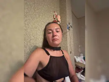 Bongacams Free Live Porn of HelgaLeo