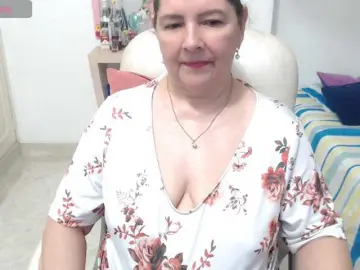 Bongacams Watch Live Sex Cams of leonela-68