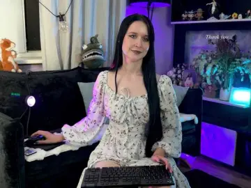 Bongacams Free Porn Cam of KiraLiLime