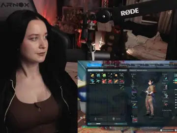 Bongacams Watch Live Sex Cams of KiraLiLime