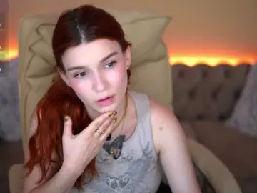 Bongacams Free Live Porn of RedShinee