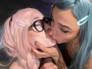 Bongacams Live Porn of KellyAndJulie