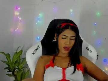 Bongacams Adult Webcam of BarbieHotLaura