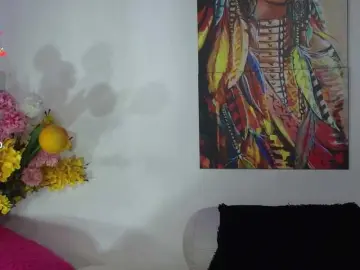 Bongacams Free Porn Cam of LittleSky