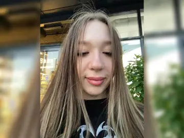 Bongacams Adult Webcam of sashhhkino