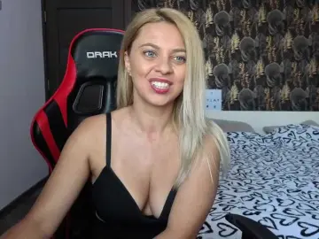 Bongacams Live Sex Cam of CarlaStaceeFun