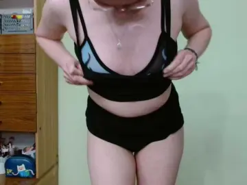 Bongacams Sex Cam of Ellyxcute