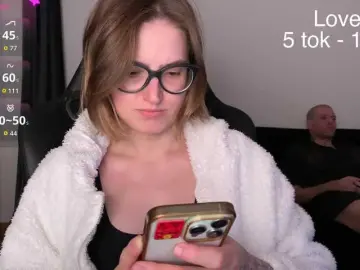 Bongacams Watch Live Sex Cams of Sexy-Sweets