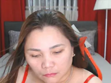 Bongacams Adult Webcam of AsianHotMama143