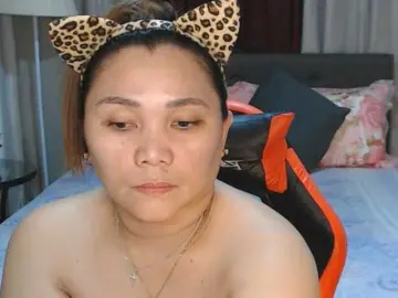 Bongacams Adult Webcams of AsianHotMama143