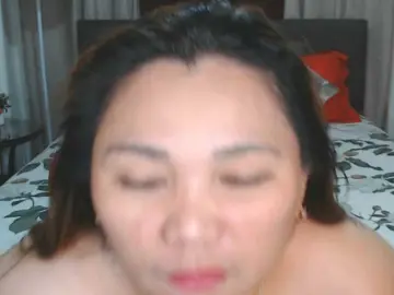 Bongacams Sex Cam of AsianHotMama143