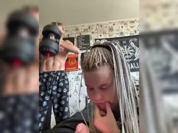 Bongacams Sex Cam of Bonnie-Clyde3