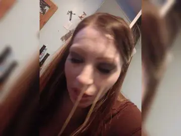 Bongacams Watch Live Sex Cams of Meowzers7771