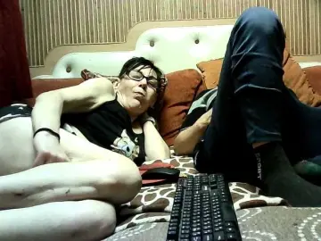 Bongacams Free Porn Cam of coupleofcoolx