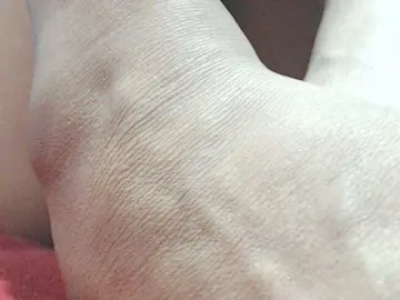 Bongacams Free Porn Cam of HOTTTSKIN