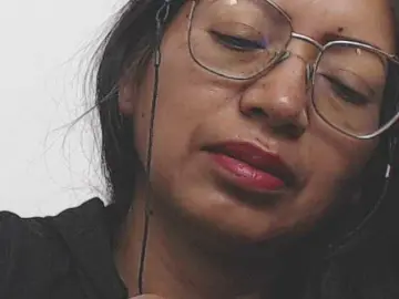 Bongacams Sex Cam of HOTTTSKIN