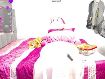 Bongacams Watch Live Sex Cams of thickebonymilf