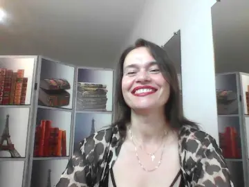 Bongacams Nude Webcam of HelenMoo