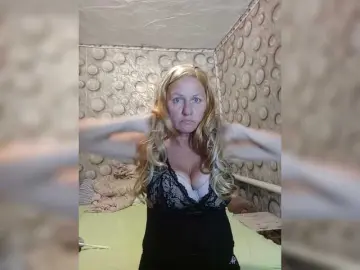 Bongacams Live Sex Cam of FameLara