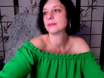 Bongacams Best live sex cam show of SweetLongLips