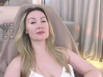 Bongacams Watch Live Sex Cams of AmieHerry