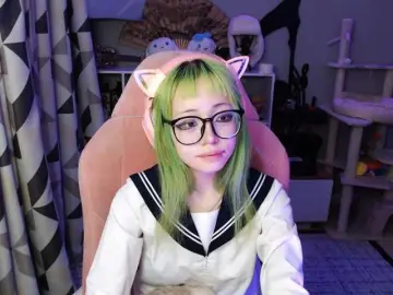 Bongacams Nude Webcam of GertieCoach