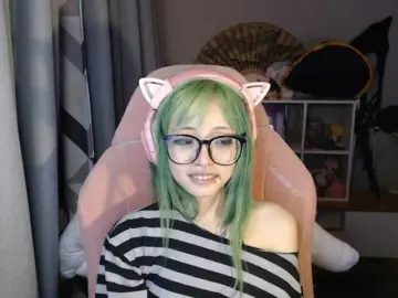 Bongacams Live Sex Cam of GertieCoach