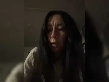 Bongacams Sex Cam of KarolinaMilf