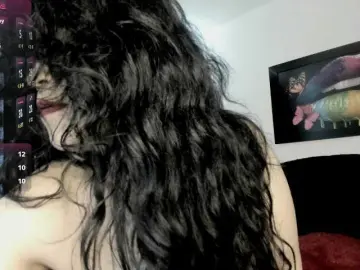 Bongacams Live Sex Cam of scarlett-wOlf