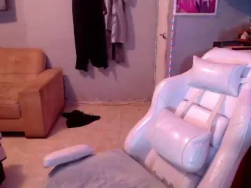 Bongacams Watch Live Sex Cams of lummiki