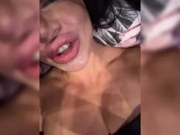 Bongacams Nude Webcam of NotBellucci